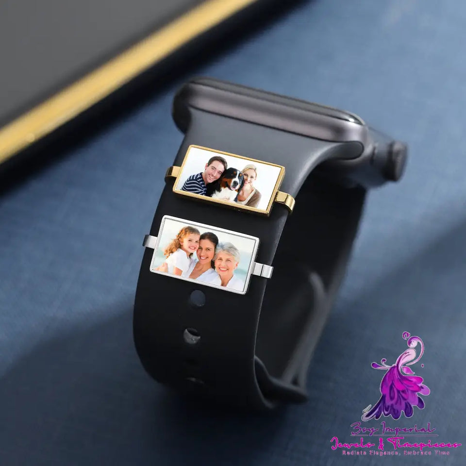 Smart Watch with Decorative Buckle