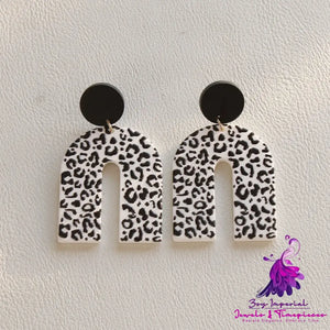 Acrylic Pink Leopard Print Earrings