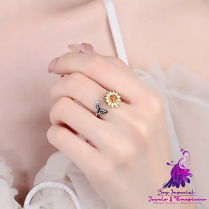 Adjustable Sunflower Rotating Ring