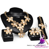 Exaggerated Gold Jewelry Set