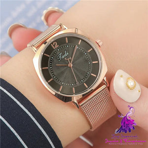 New Women’s Personalized Alloy Mesh Strap Watch