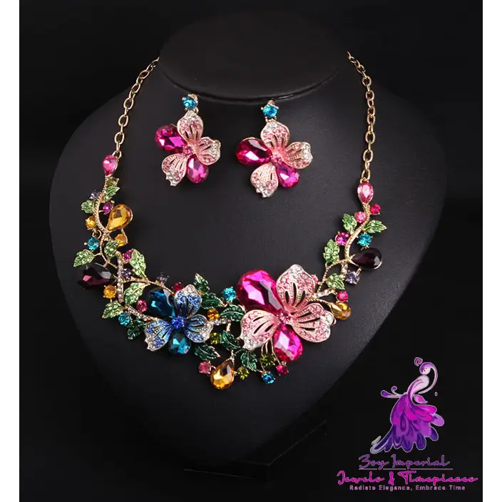 Luxury Flower Crystal Clavicle Set