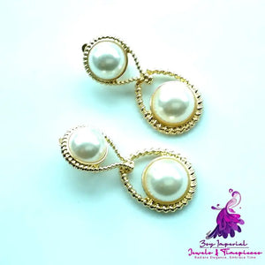 Geometric Artistic Pearl Earrings