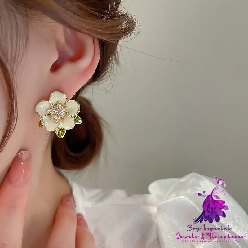 Gardenia Asymmetric Earrings