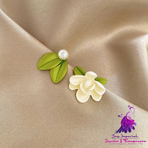 Gardenia Asymmetric Earrings