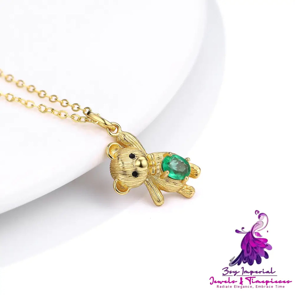 Dan Shaped Emerald Bears Necklace Set