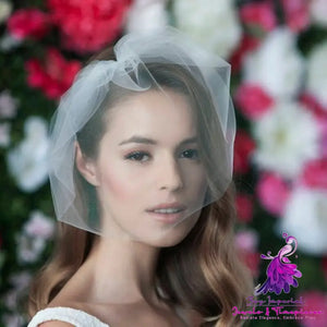 Elegant Short Wedding Veil