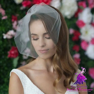 Elegant Short Wedding Veil