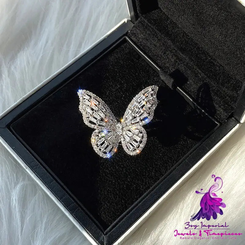 Women’s Fashion Dignified Hollow Butterfly Shape Ring