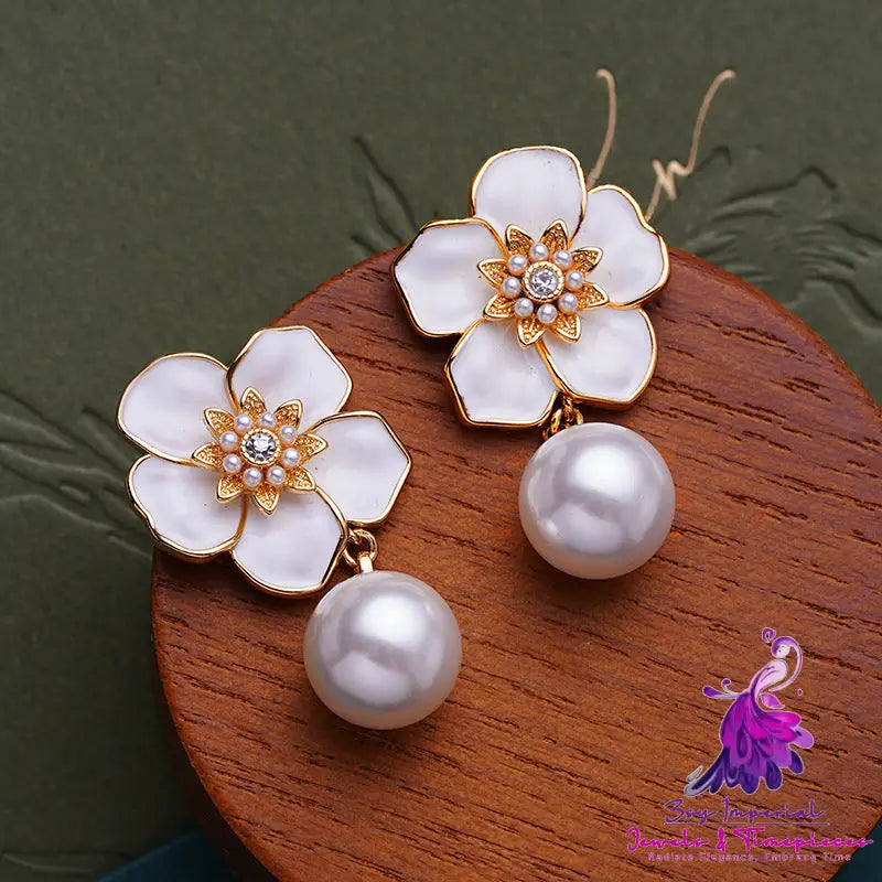 Retro Camellia Earrings