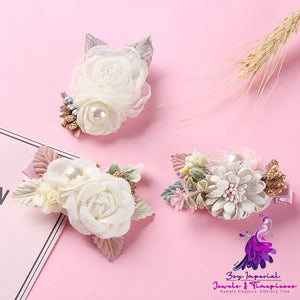 Three-dimensional Flower Pearl Hair Clip