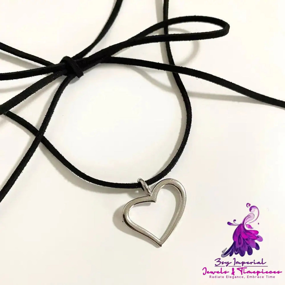 Heart Metal Strap Choker Heart-shaped Metal Necklace