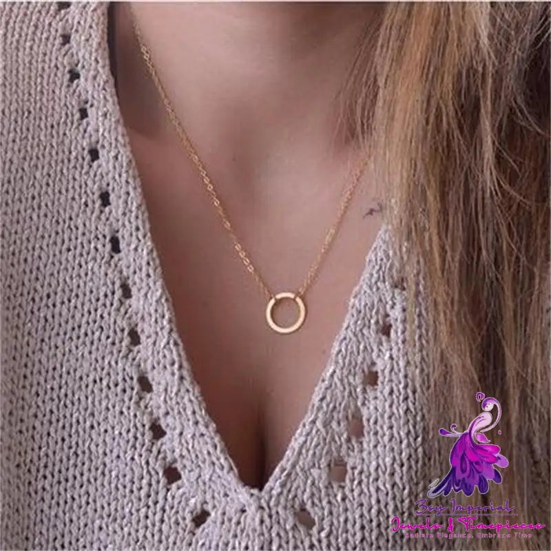 Circle Pendant Clavicle Chain