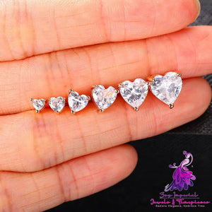 Classic Simple Romantic Three-claw Loving Heart Zircon Stud