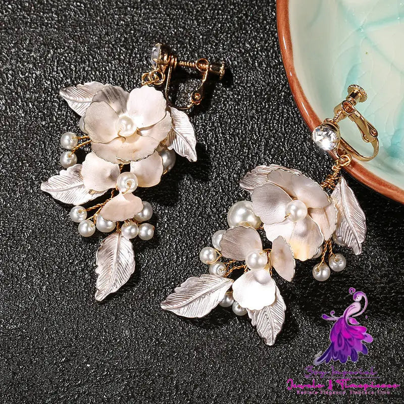 Flower Pearl Ear Clip