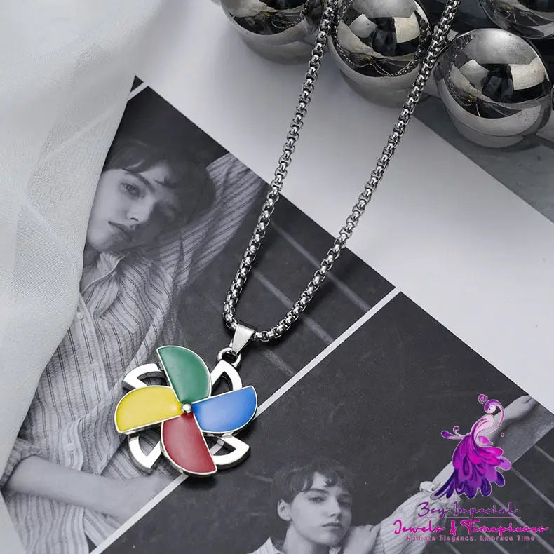 Color Rotating Windmill Necklace