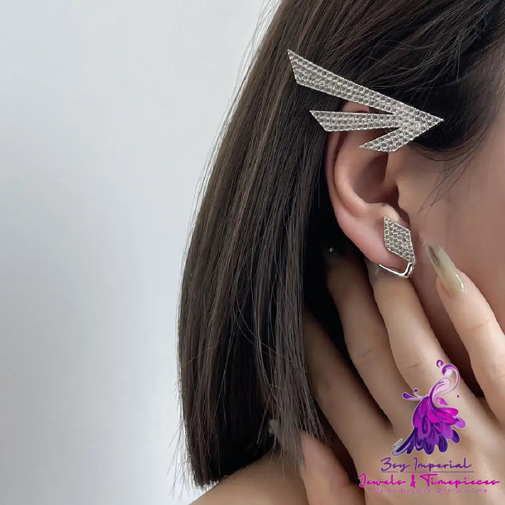 Concave Shaped Ear Bone Clip