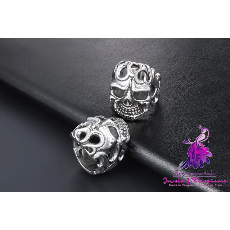 Retro Skull Vampire Ring