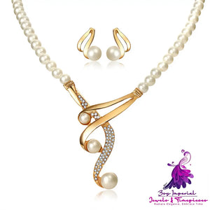 Personality Pearl Clavicle Necklace Set