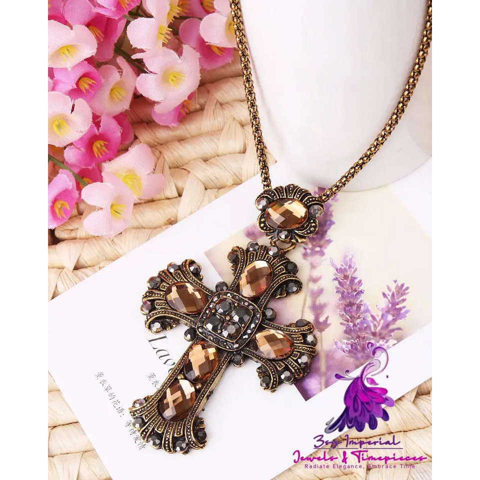 Retro Noble Cross Inlaid Gem Necklace