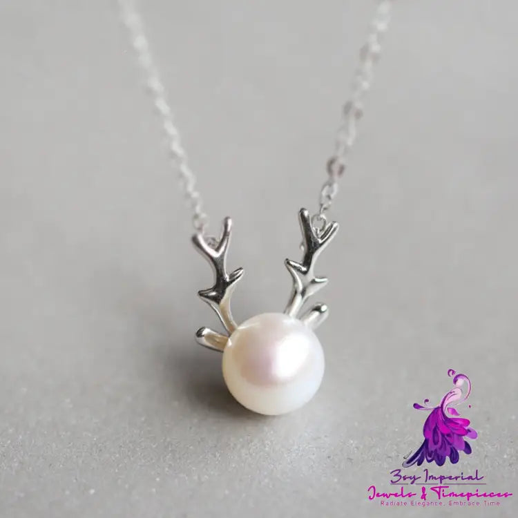 Small Elk Pearl Pendant