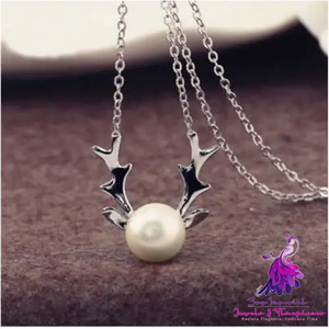 Small Elk Pearl Pendant