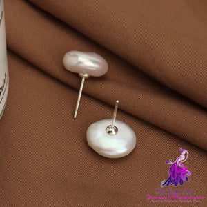 Design Highlight Natural Freshwater Pearl Stud Earrings