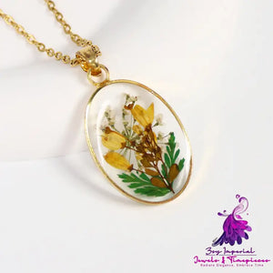 Resin Dried Flower Necklace