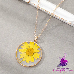 Resin Dried Flower Necklace