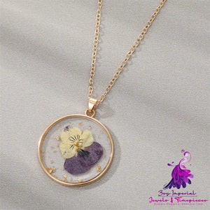 Resin Dried Flower Necklace