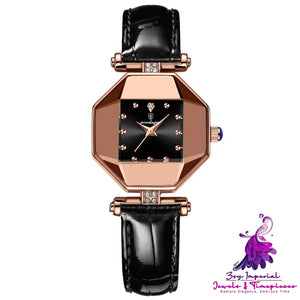 Simple Diamond Quartz Watch for Women