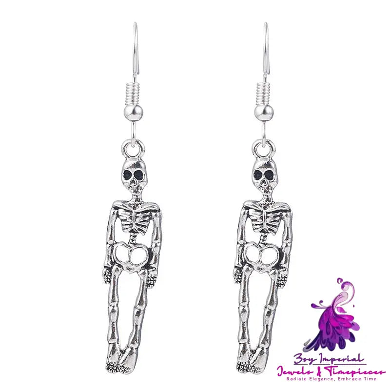 Retro Skull Pendant Earrings