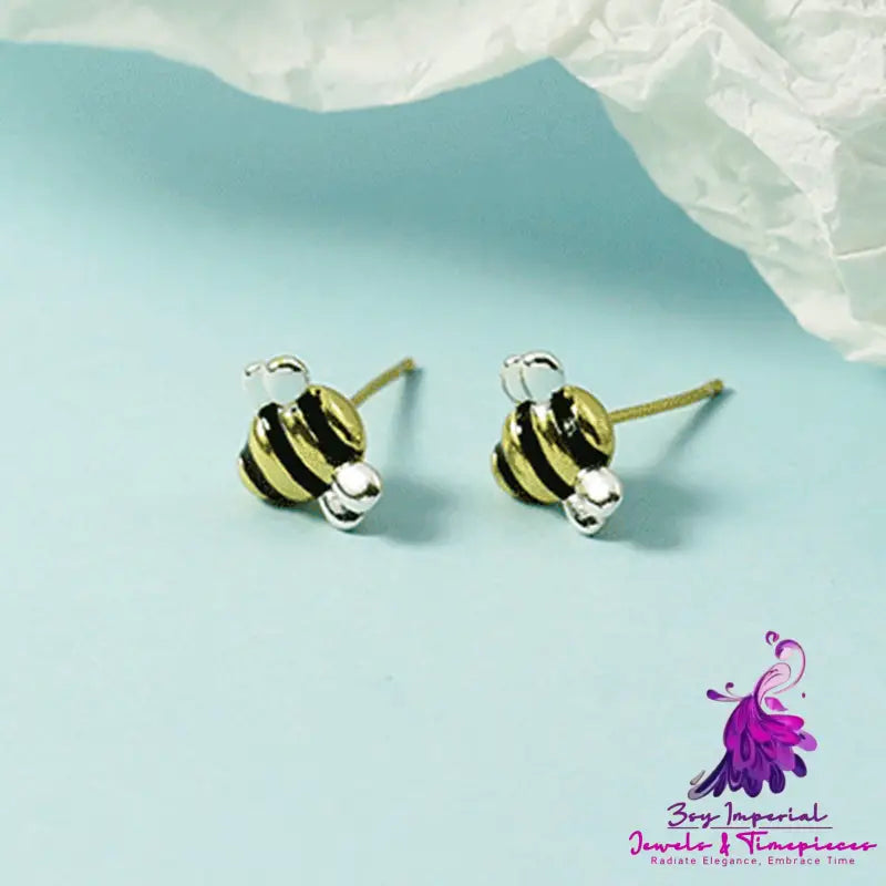 Super Cute Little Bee Earrings