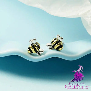 Super Cute Little Bee Earrings