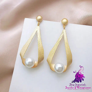 New Simple Pearl Personalized And Temperamental Long Style