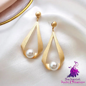 New Simple Pearl Personalized And Temperamental Long Style