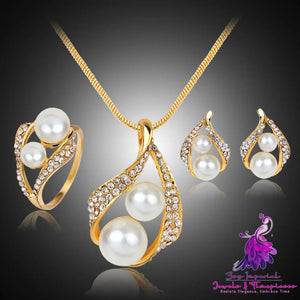 Elegant Three-Piece Jewelry Set