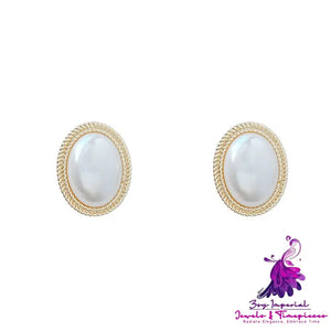 Retro Baroque Pearl Earrings