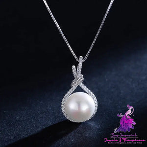 Elegant Natural Shell Pearls White Pearl Pendant Necklace