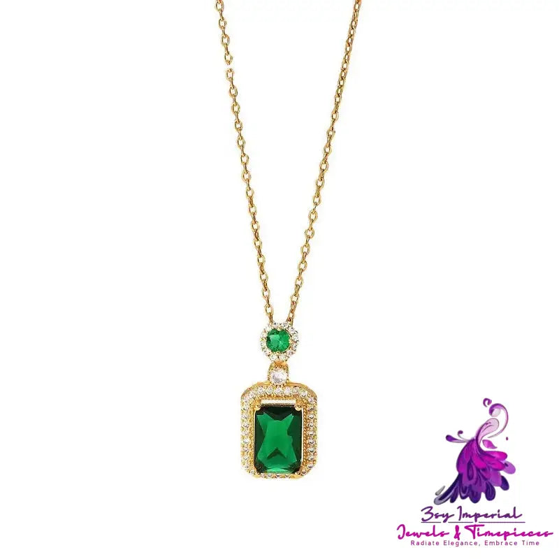 Emerald High-grade Pendant Necklace