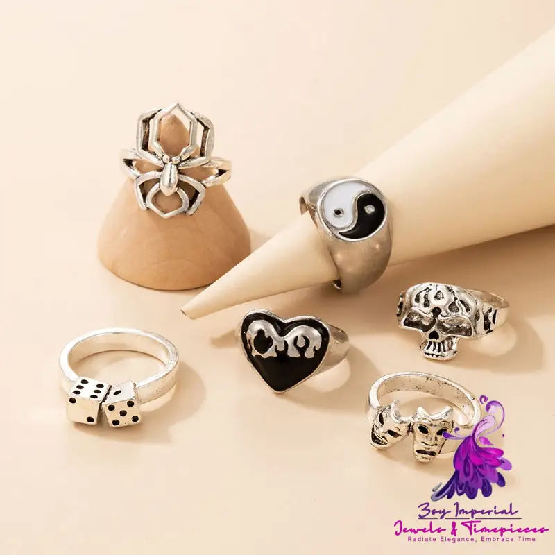 Exaggerated Heart Skull Ring