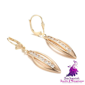 Exquisite Leaves Zirconia Earrings