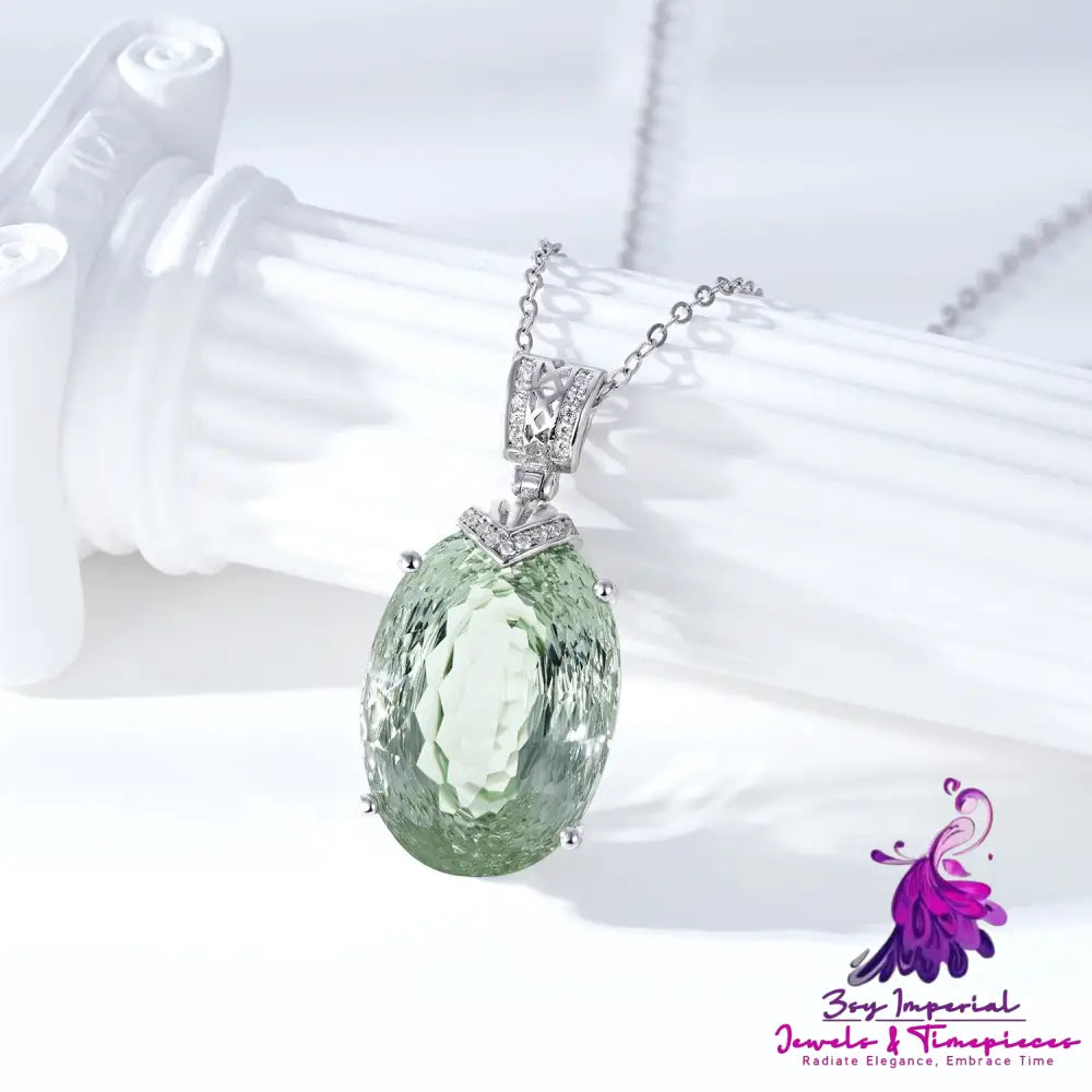 Luxurious Natural Gem Pendant Necklace