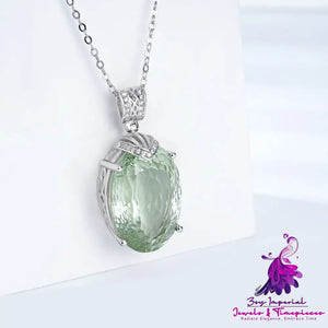 Luxurious Natural Gem Pendant Necklace