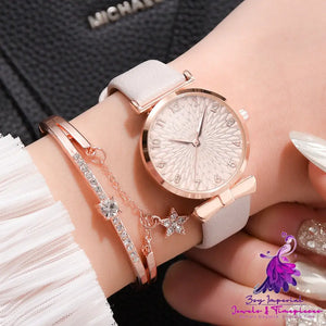 Fashion Women’s Simple Fashion PU Strap Quartz Watch