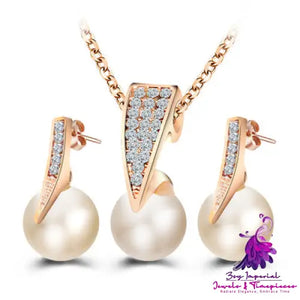 Faux Pearl Necklace Set