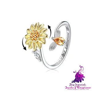 Floral Bee Spinner Ring