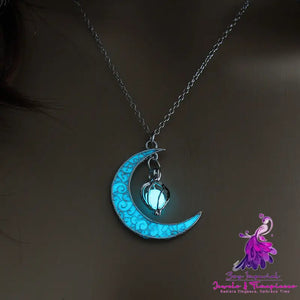 Glowing Silver Pendant Necklaces