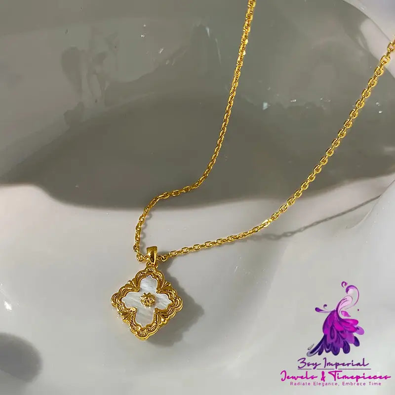 18K Gold Four Leaf Grass Necklace