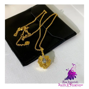 18K Gold Four Leaf Grass Necklace